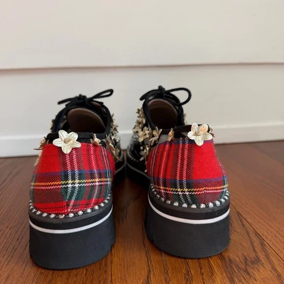 Betsey Johnson Skyyla Lace-Up Embellished Oxford Loafers 6.5 - Picture 4 of 9